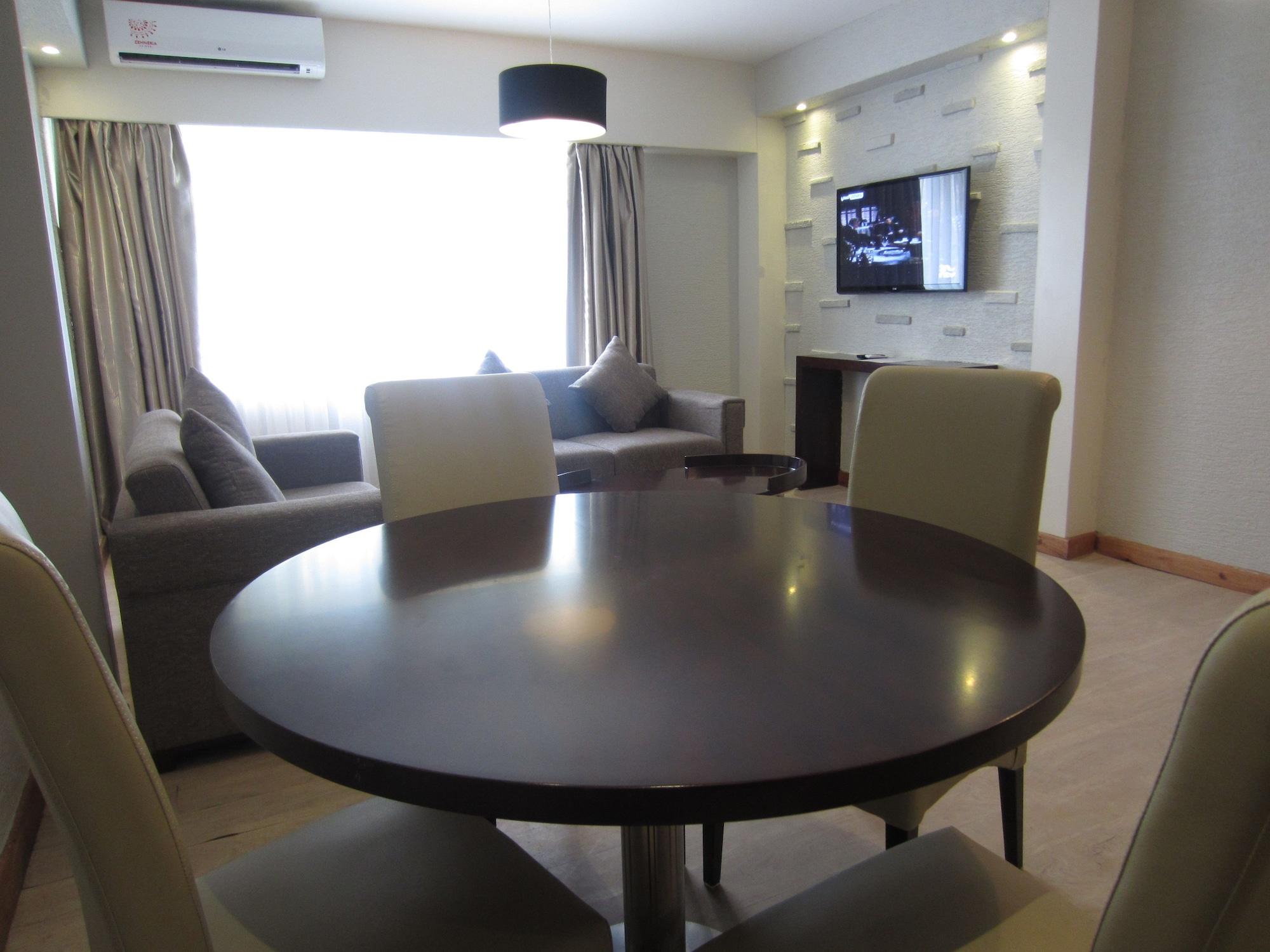 เดอะ เซห์เนเรีย ปอร์ติโค่ Hotel ไนโรบี ภายนอก รูปภาพ